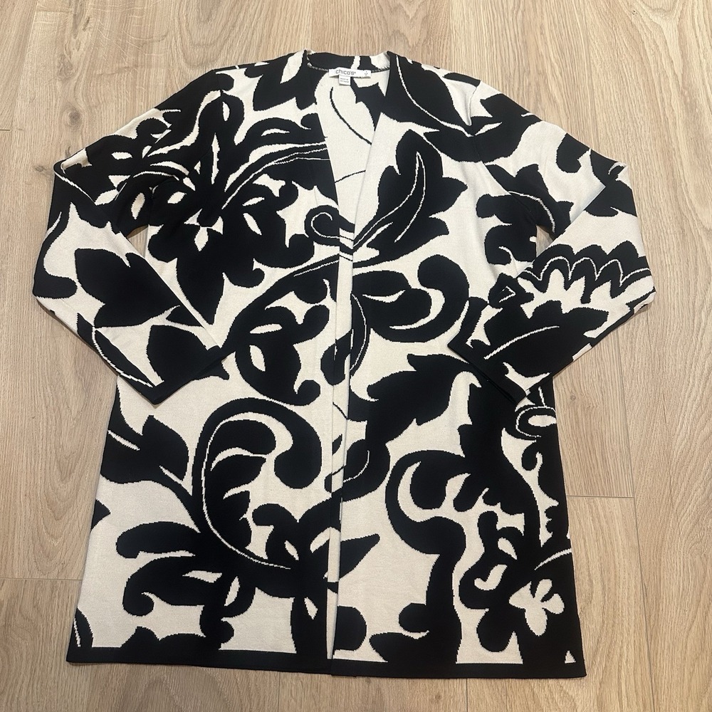 Chicos Longline Cardigan Open Front Black White Floral Print Soft! Size 1‎ US M